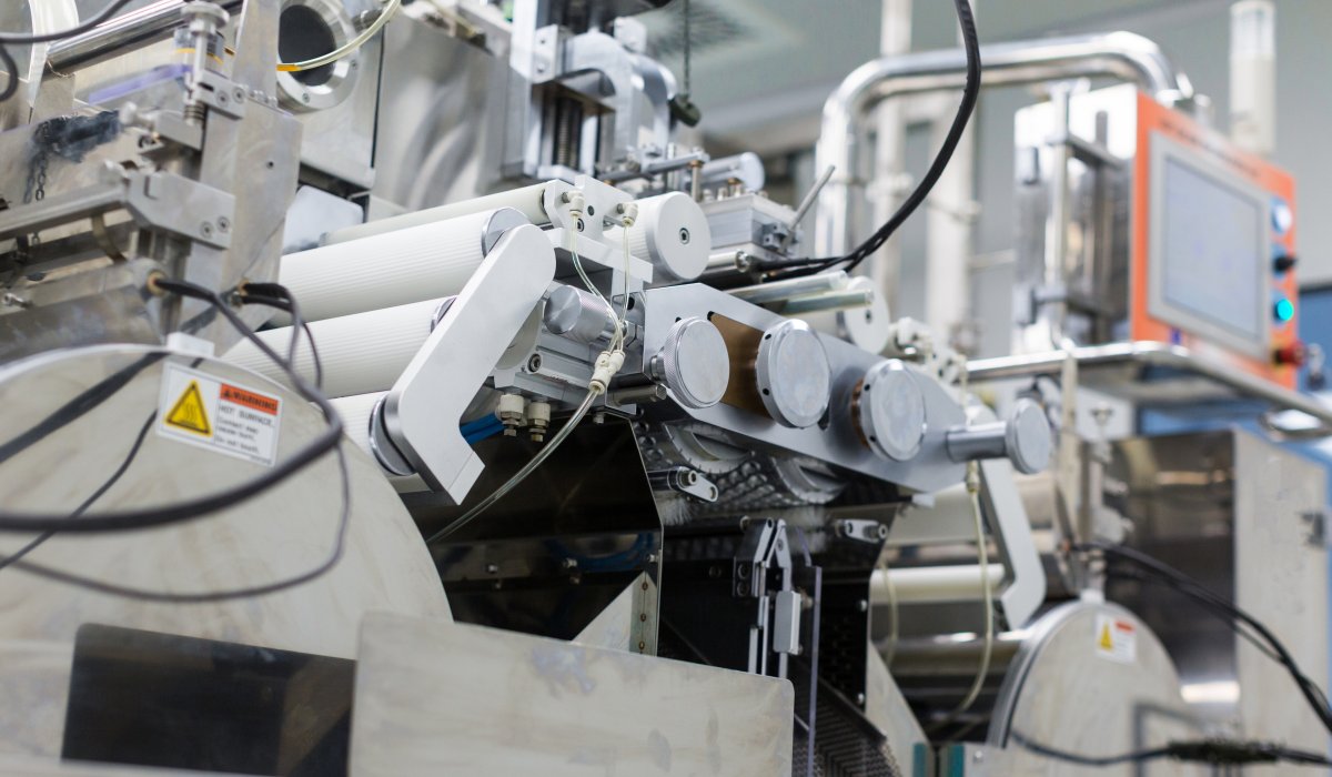 Maszyny przemysłowe - projektowanie i ich wpływ na ergonomię i wydajnosć pracy