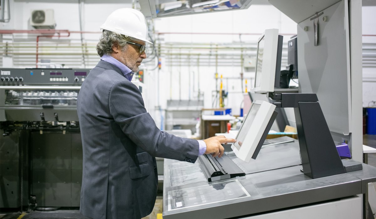 Systemy Wizyjne w Kontroli Jakości: Jak kamery i AI zapewniają 100% zgodności produktu?