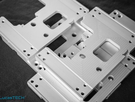 frezowanie CNC płyt aluminiowych